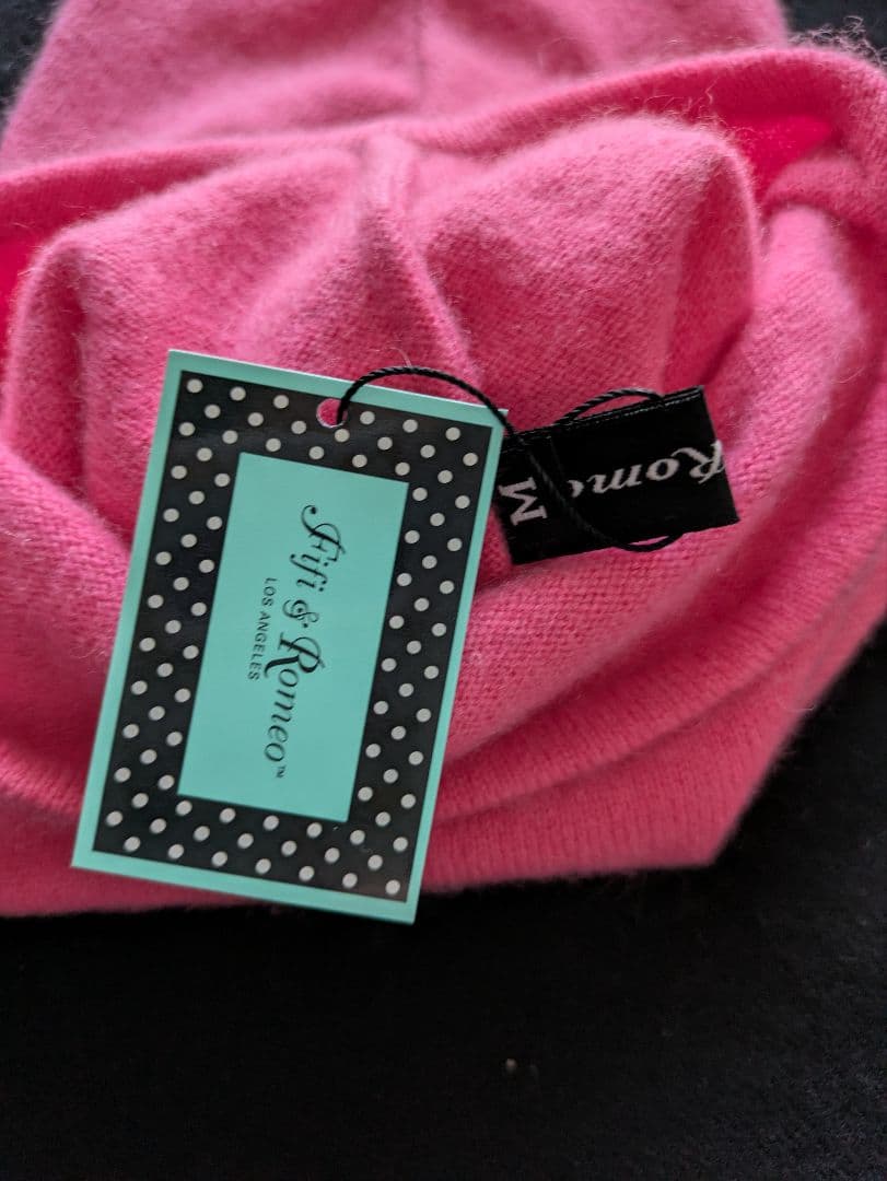 新品未使用　フィフィアンドロメオ　カシミア　ハートパッチ　ピンク×グリーン　M