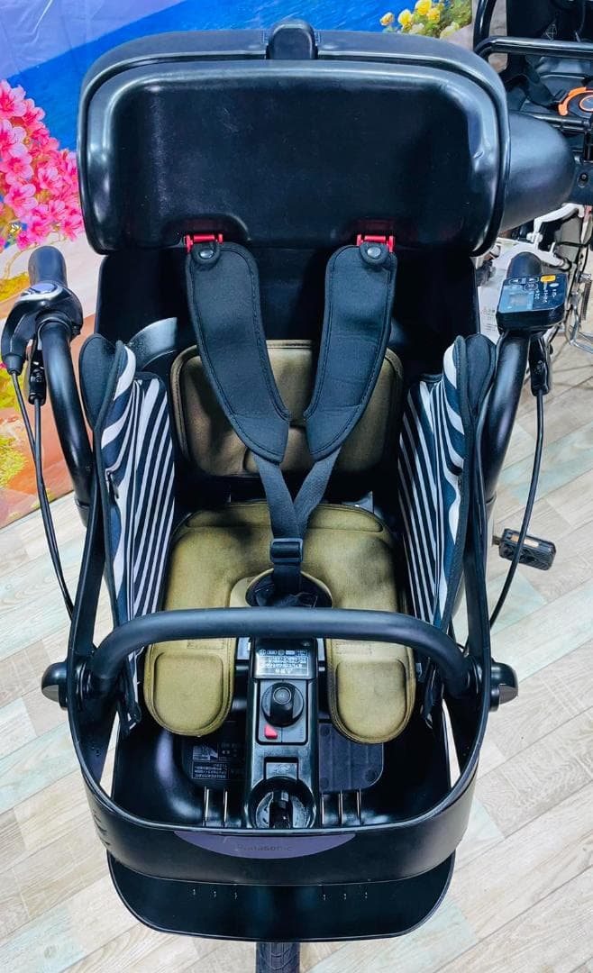 超破格 No1モデル ギュット アクティブホワイト　電動アシストY1818