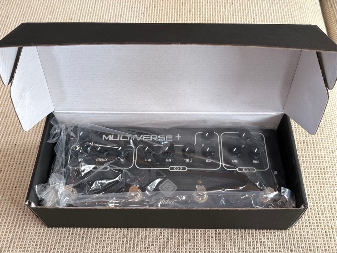 Futra MULTIVERSE Plus ギターエフェクター