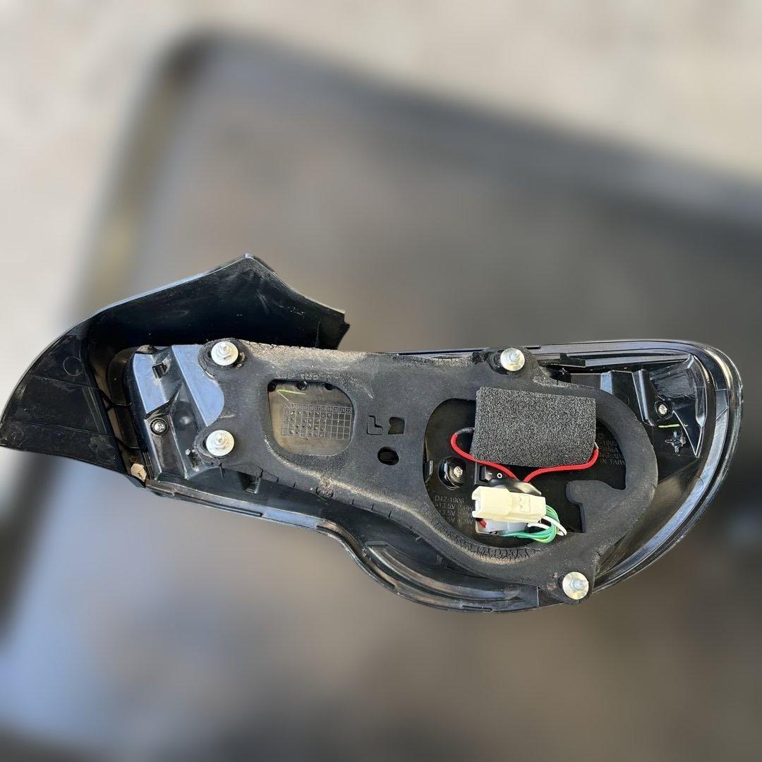 DEPO製 FT-86 ZN6 BRZ ZC6 チューブLEDテールランプ