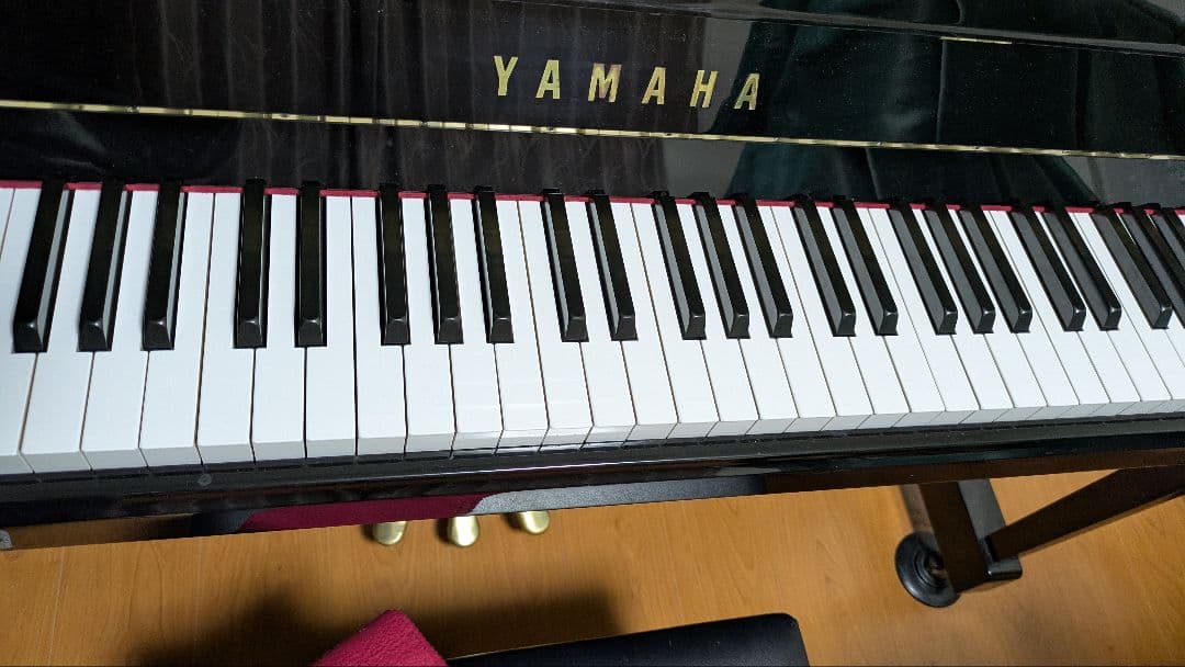 格安　期間限定　ヤマハアップライトピアノ 椅子付き
