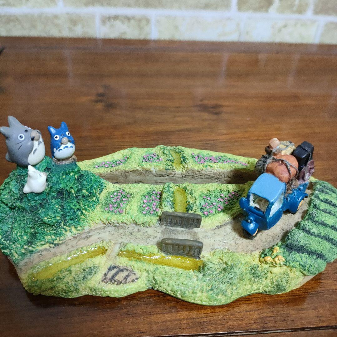 【廃盤品】となりのトトロ 1999年カレンダースタンド お引越し ベネリック