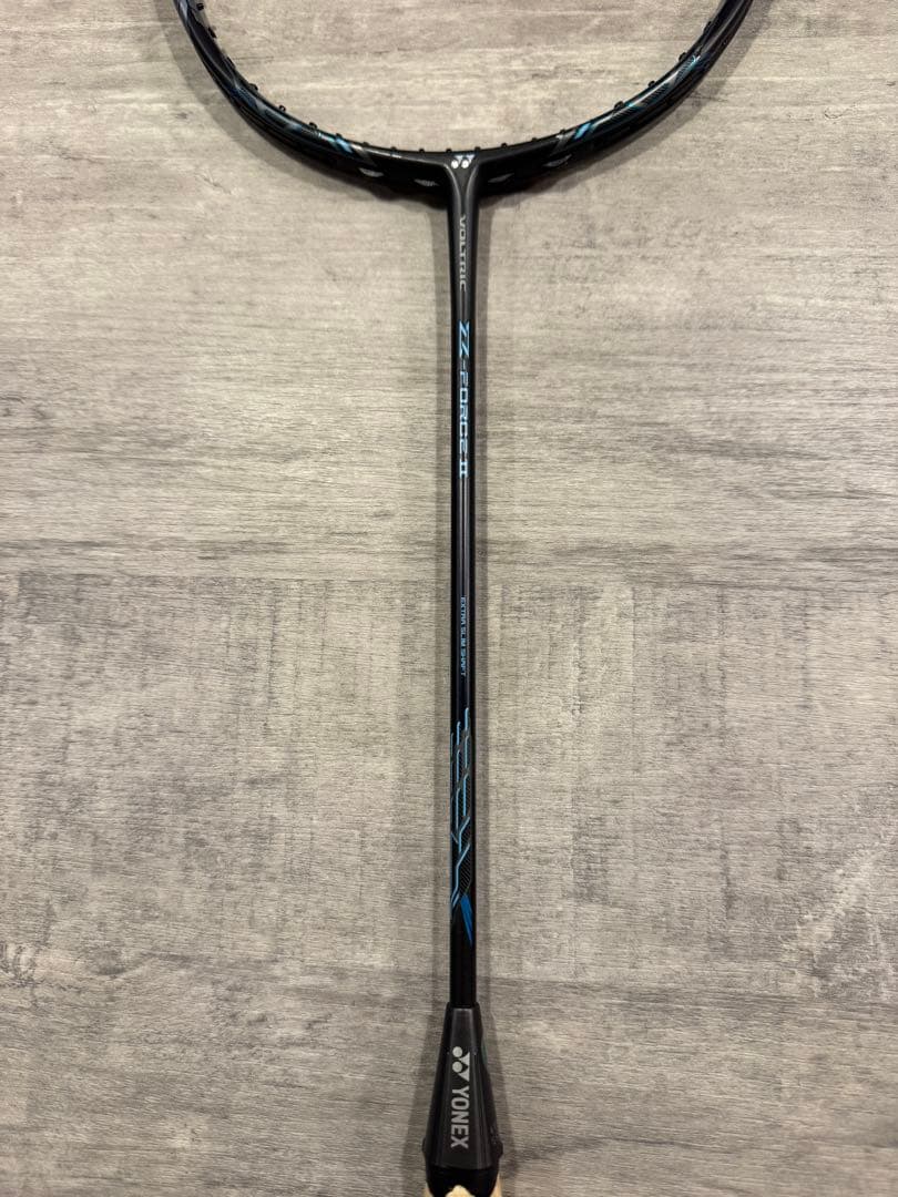 YONEX VOLTRIC Z-FORCE Ⅱ 4UG5
