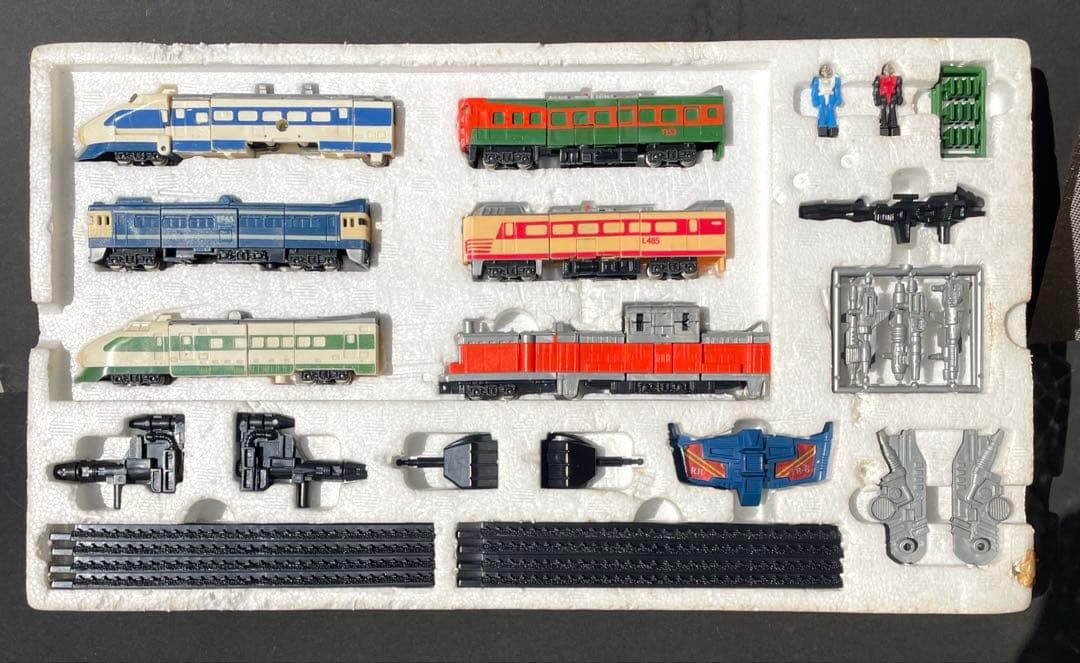 タカラ　ダイアクロン　トレインロボ６体編成　DXセット　1980年製