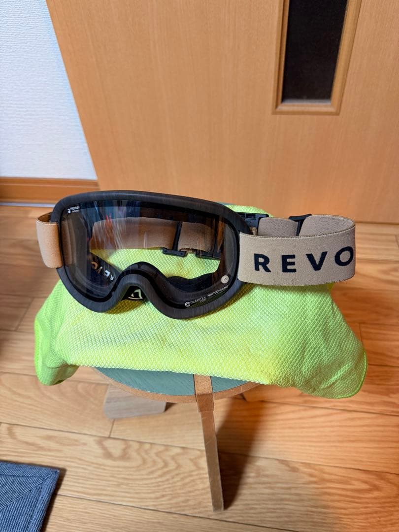 REVOLT SUPER LIGHT FRAME 24-25モデル