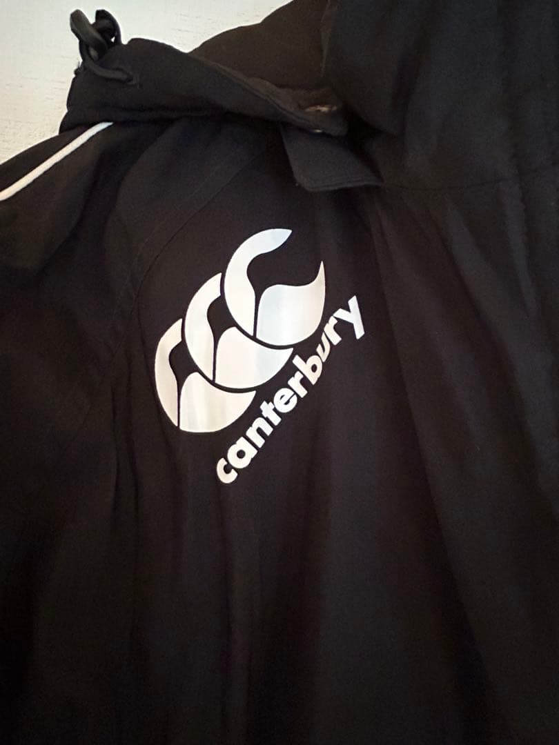【年内発送本日購入迄】カンタベリー　ベンチコート 150cm 黒　フード付き
