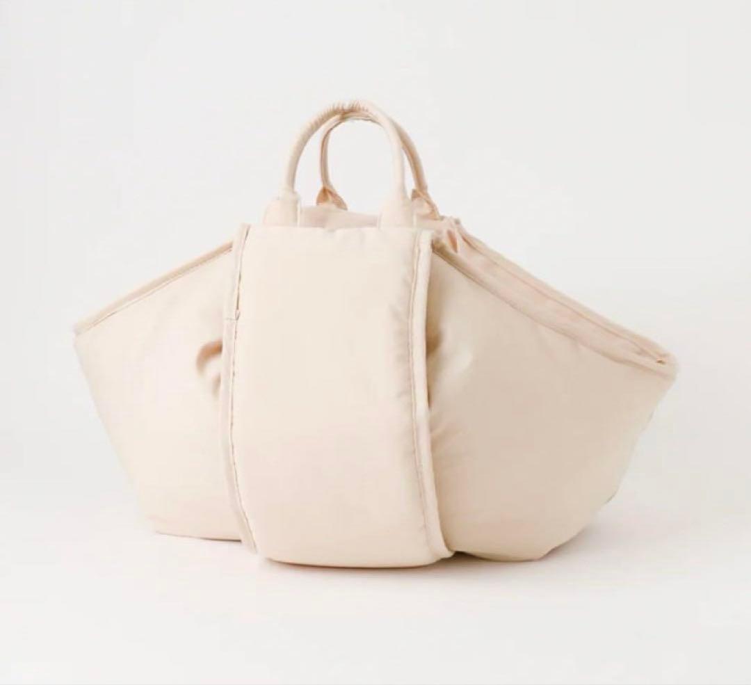 【monchéri】　モンシェリ キャリーバッグ　スリングタイプ　ベージュ