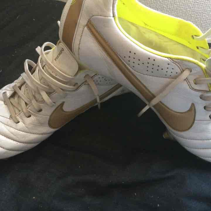 NIKE TIEMPO取り替え式スパイク