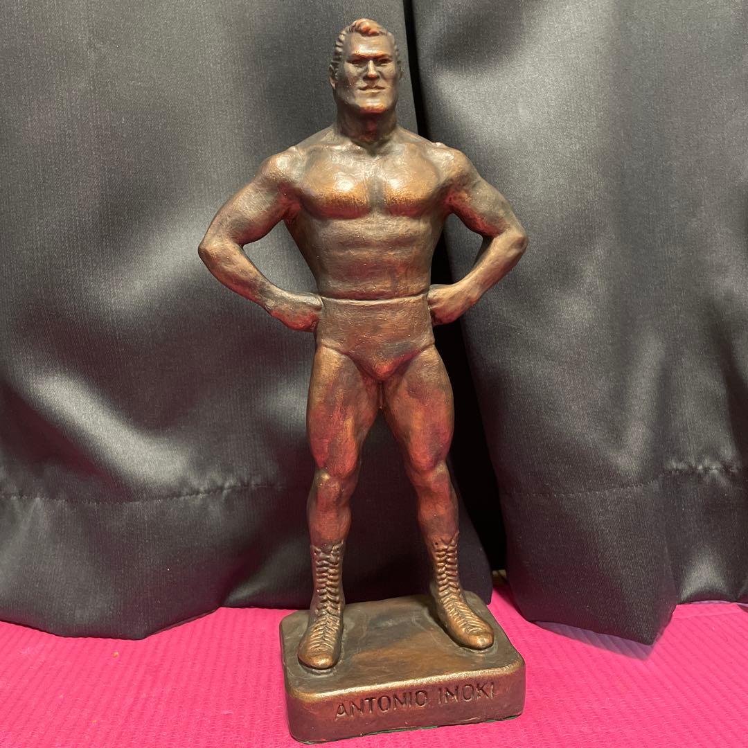 アントニオ猪木 ブロンズ像