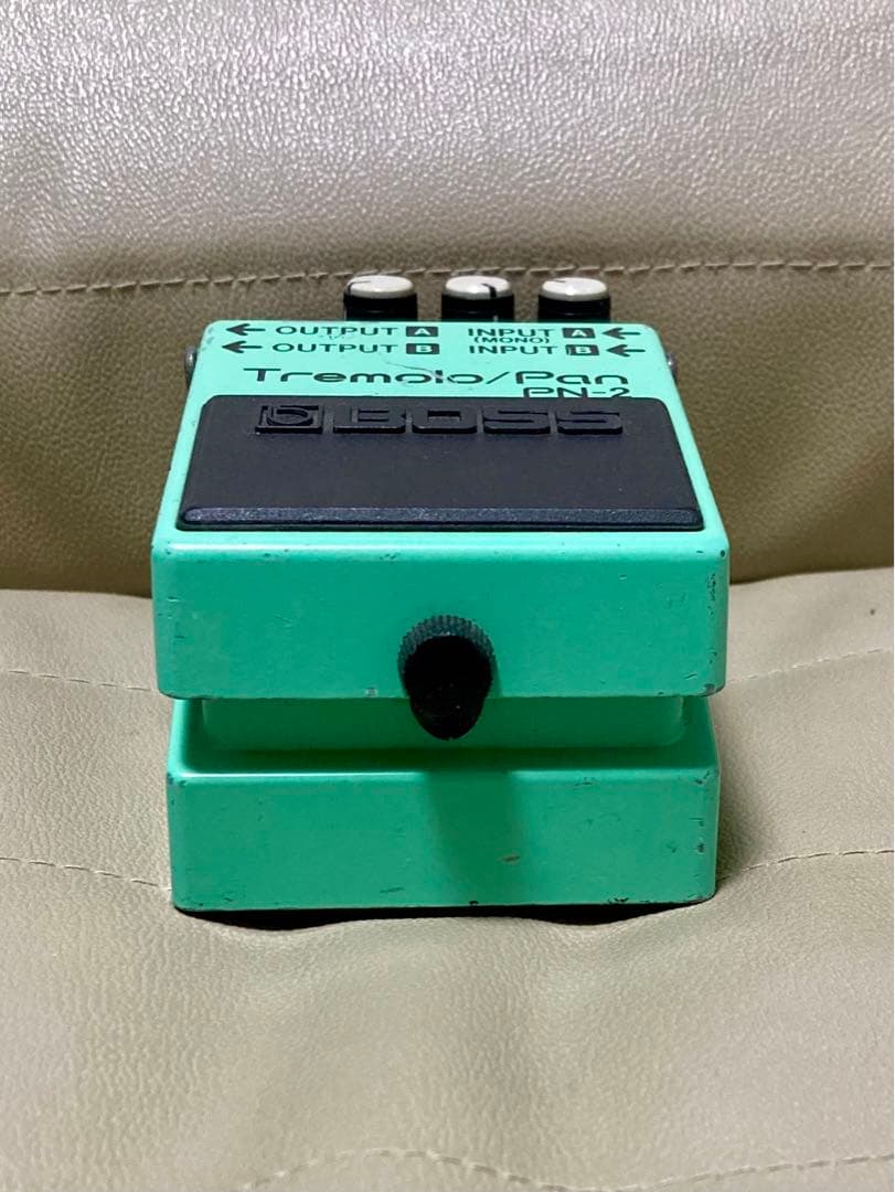 ギター BOSS Tremolo/Pan PN-2