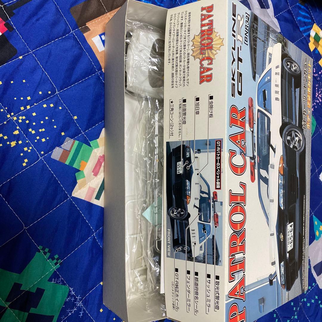 アオシマ 1/24 塗装済み　R32スカイラインGT-R