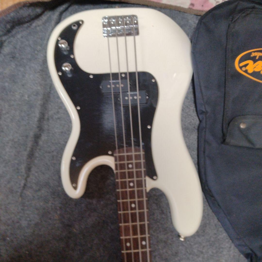 ベース Squier Vintage Modified Precision Bass