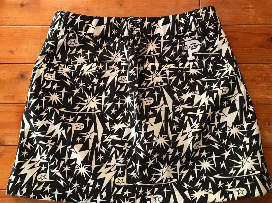 PEARLY GATES ゴルフスカート 中綿　星柄 サイズ0 極美品