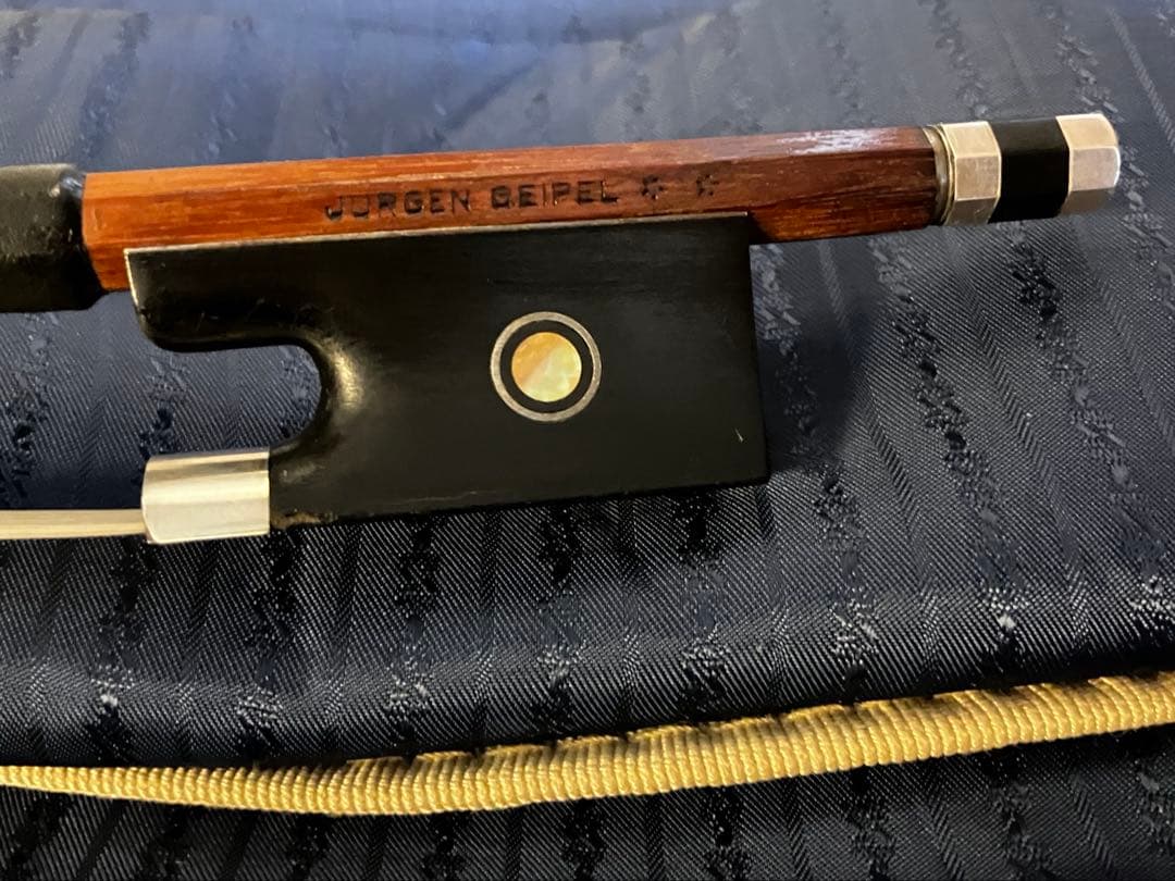 バイオリン弓　4/4 ドイツ弓　刻印　Jurgen Geipel ＊＊