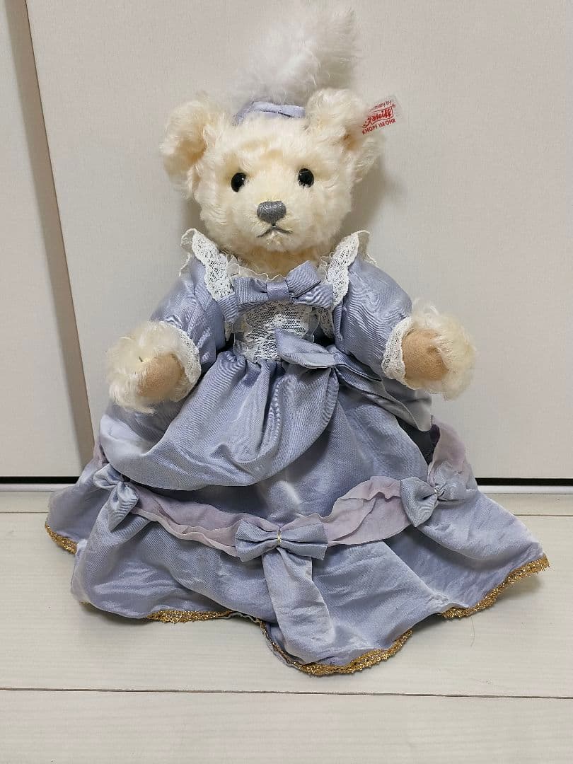 シュタイフ　マリーアントワネット　steiff EAN676437