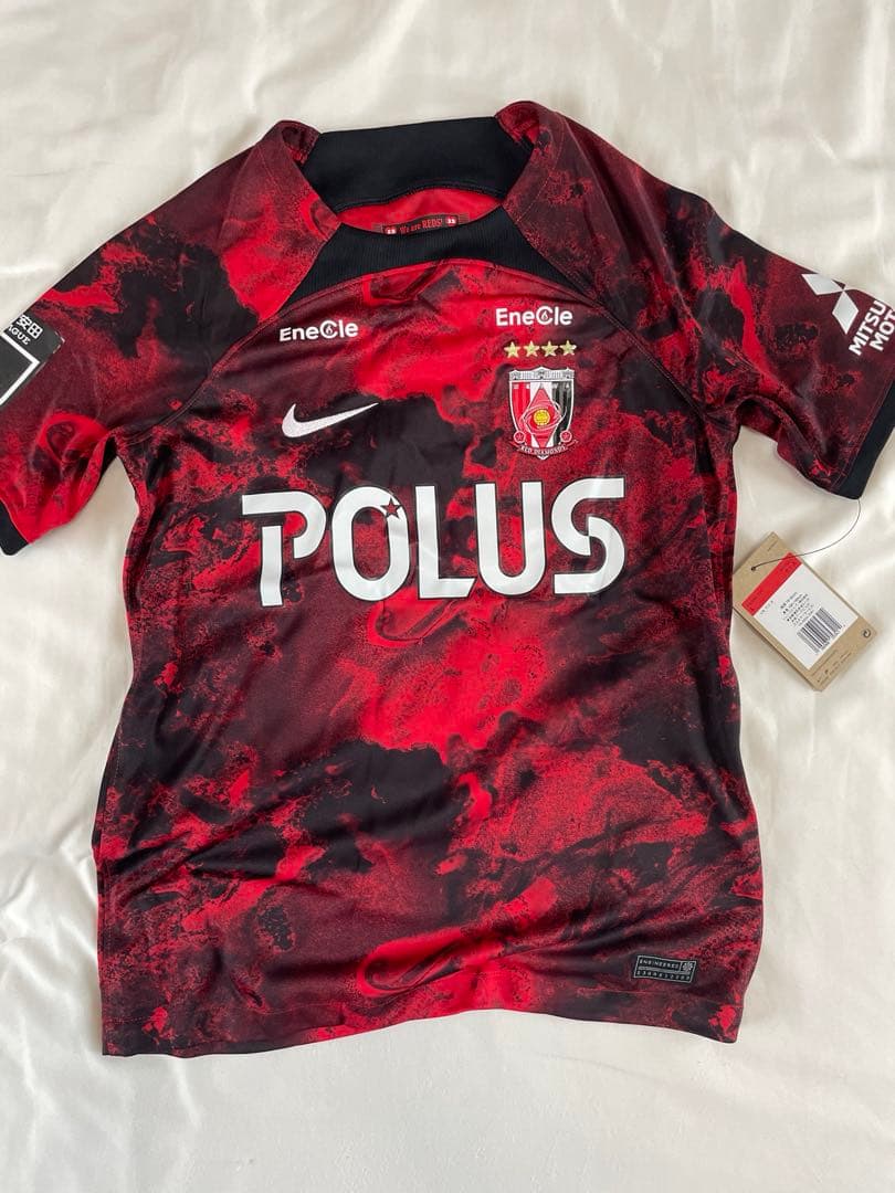 浦和レッズ 2024 ホームユニフォーム　渡邊凌磨選手　No.13