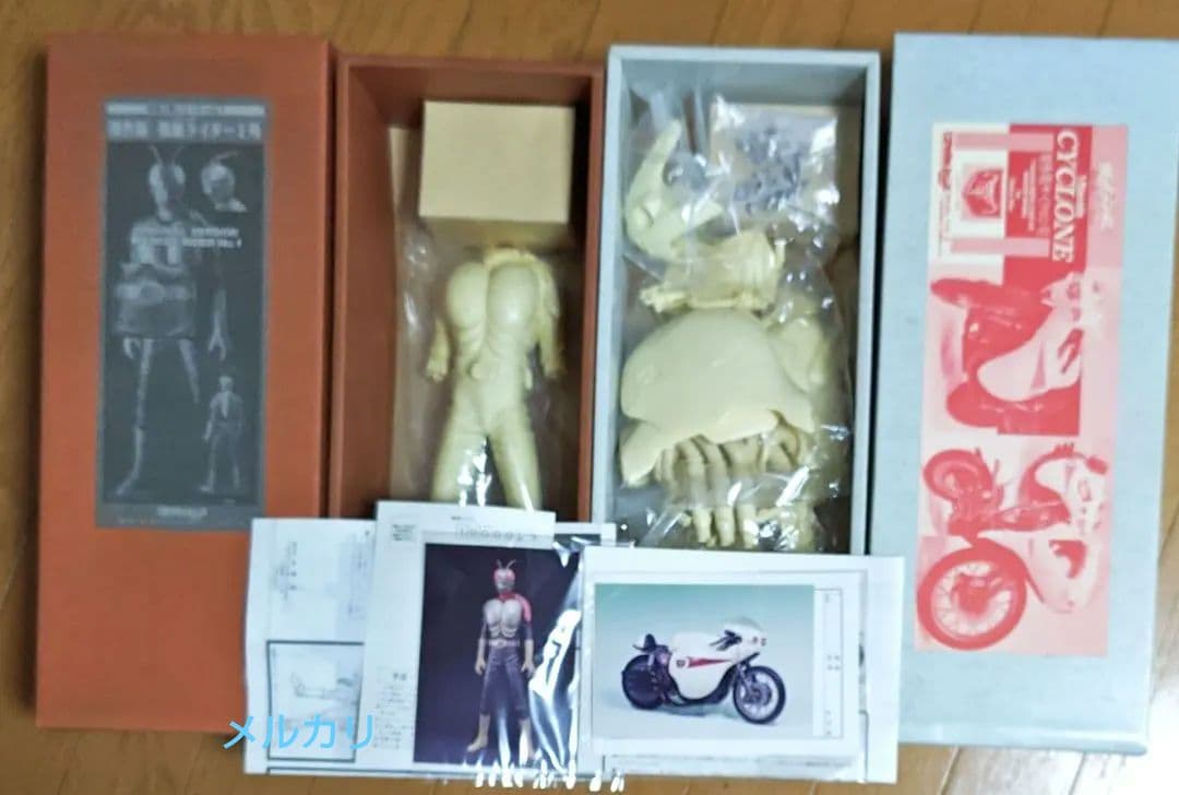 仮面ライダー１号 &サイクロン号　原作版　フィギュア　1/6スケール　未組立品