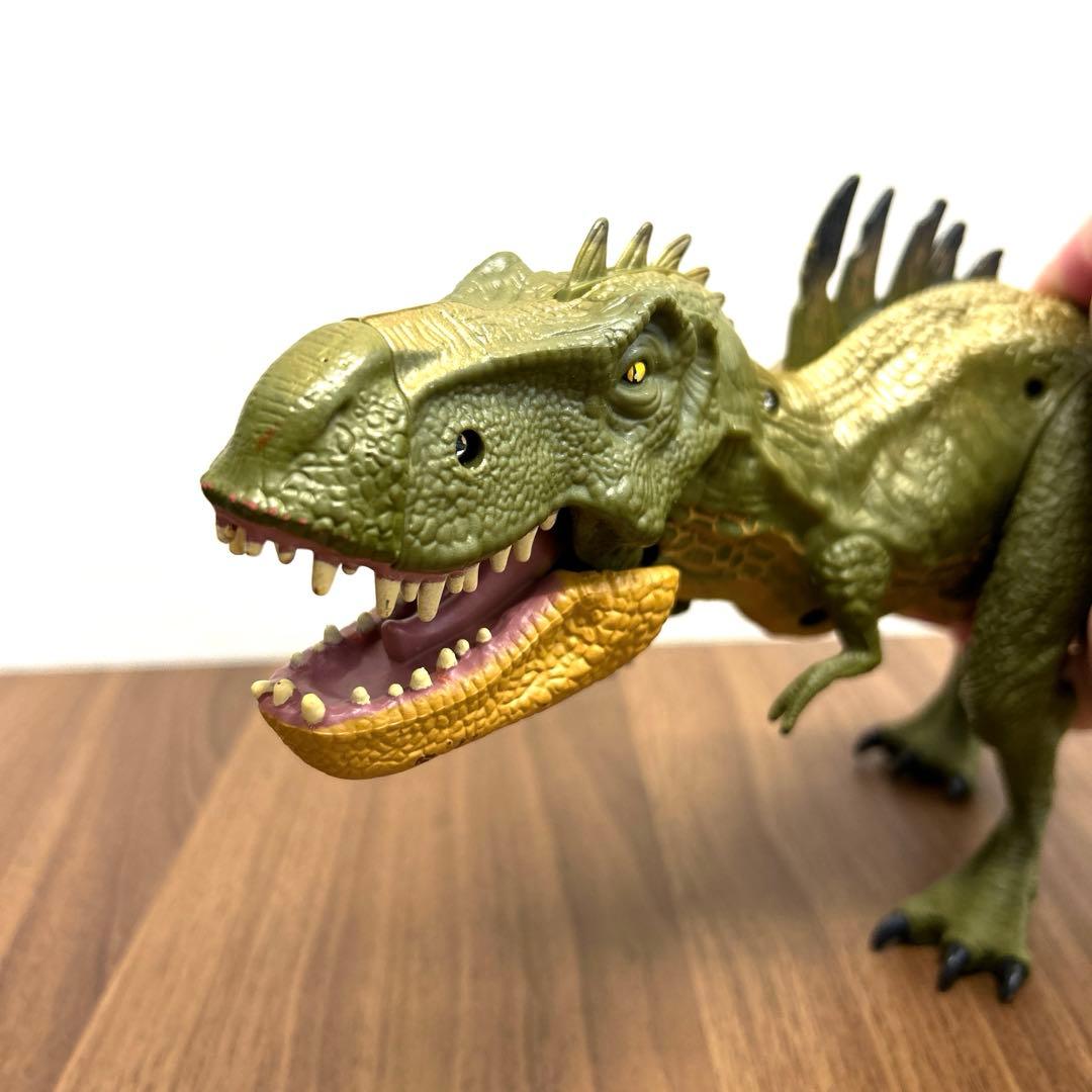 ハズブロ ハイブリッド T-レックス ジュラシックワールド 恐竜 フィギュア