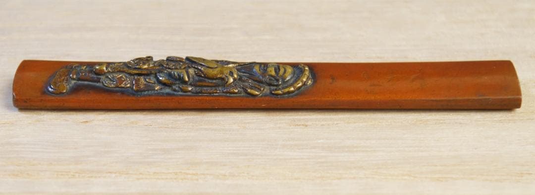 鍔 鐔 小柄 日本刀 刀装具 武具 骨董【素銅磨地 高肉彫 鍍金 韃靼人図小柄】