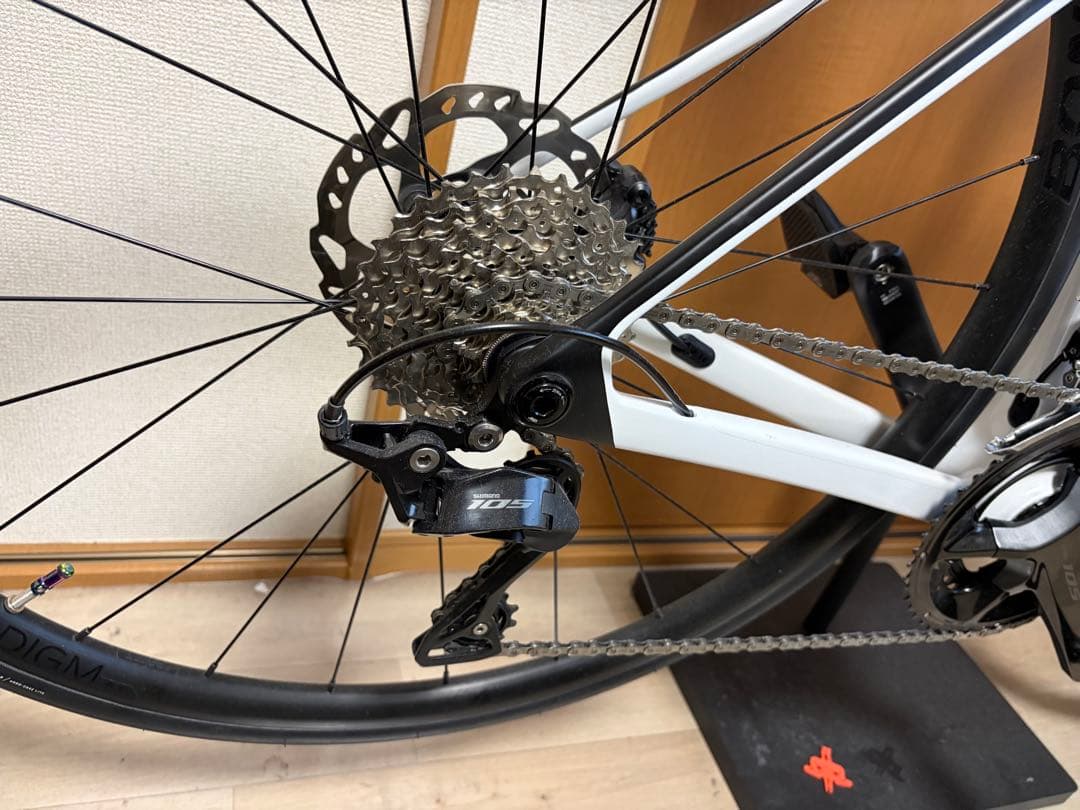 自転車本体 TREK Madone SL 5 Gen 8