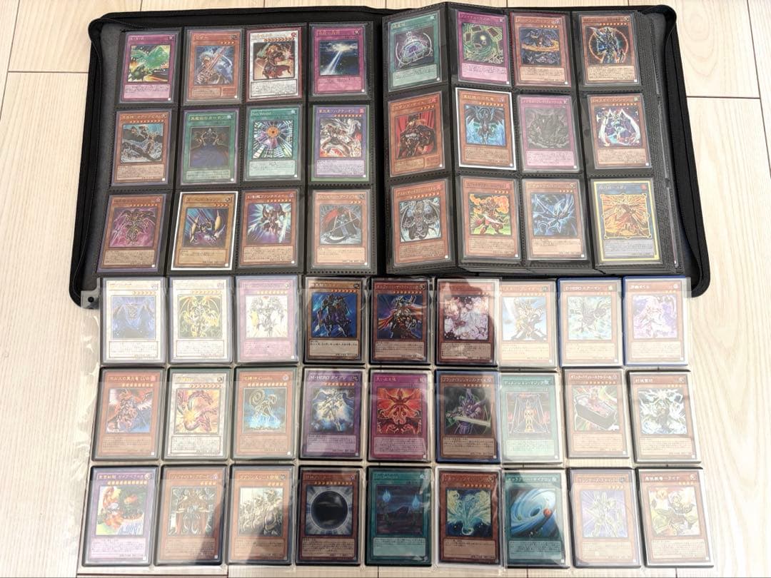 2000枚超！遊戯王カード　引退品　レリーフ多数