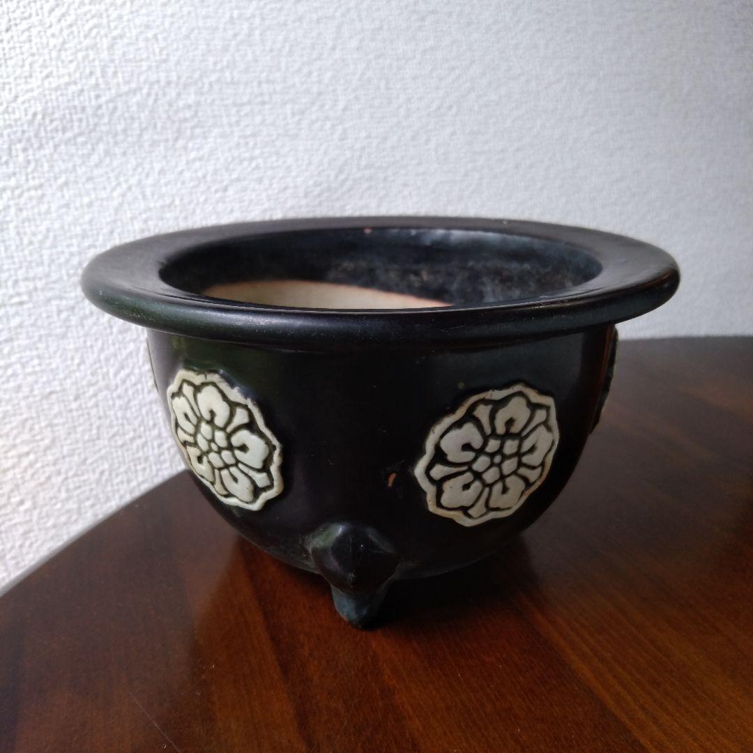 瀬戸　黒釉貼付桔梗文　植木鉢　骨董