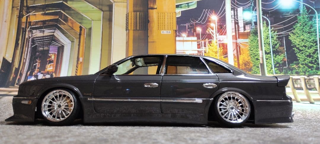 アオシマ プラモデル 1/24 プレジデント 完成品