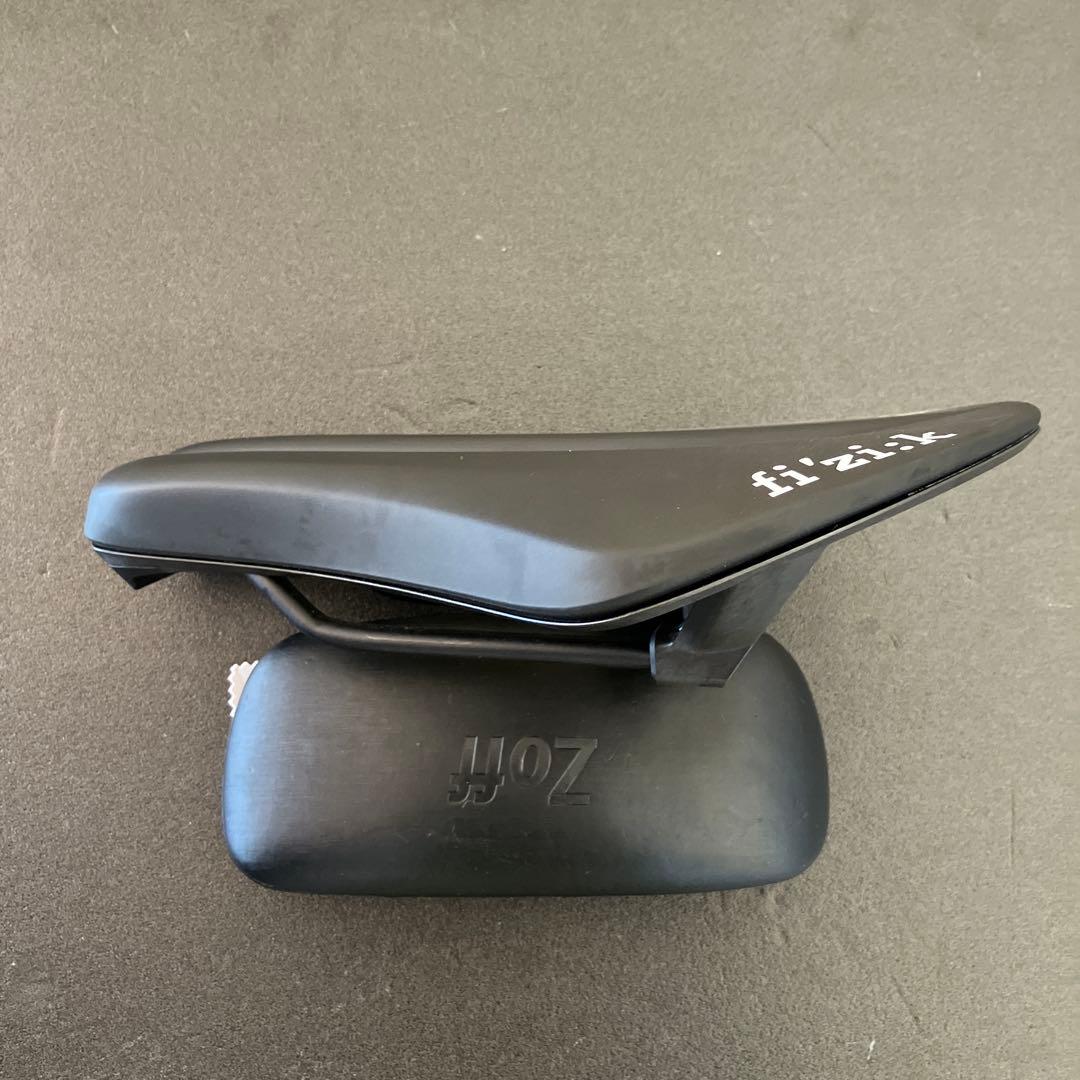 Fizikサドル Transiro Aeris R5 Long Distance