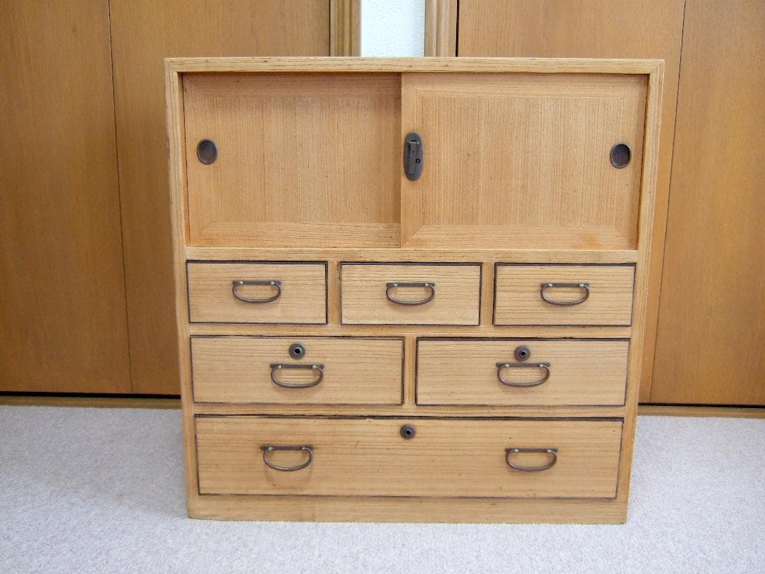 レトロな小箪笥 収納棚 桐箪笥 飾り棚 古箪笥