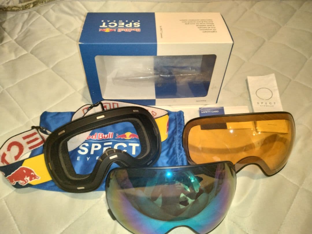 未発売　Red bull spect MAGNETRON