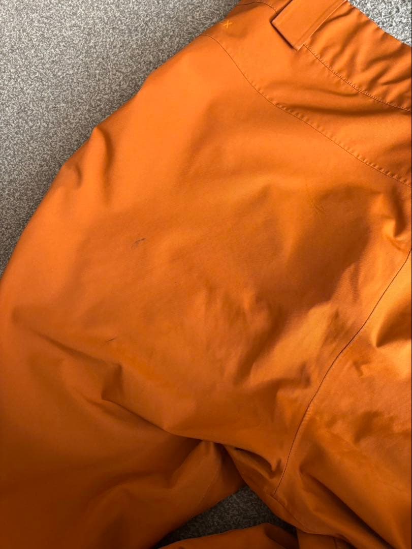 patagonia パウダーボウルパンツ Mサイズ オレンジ　明るい茶色