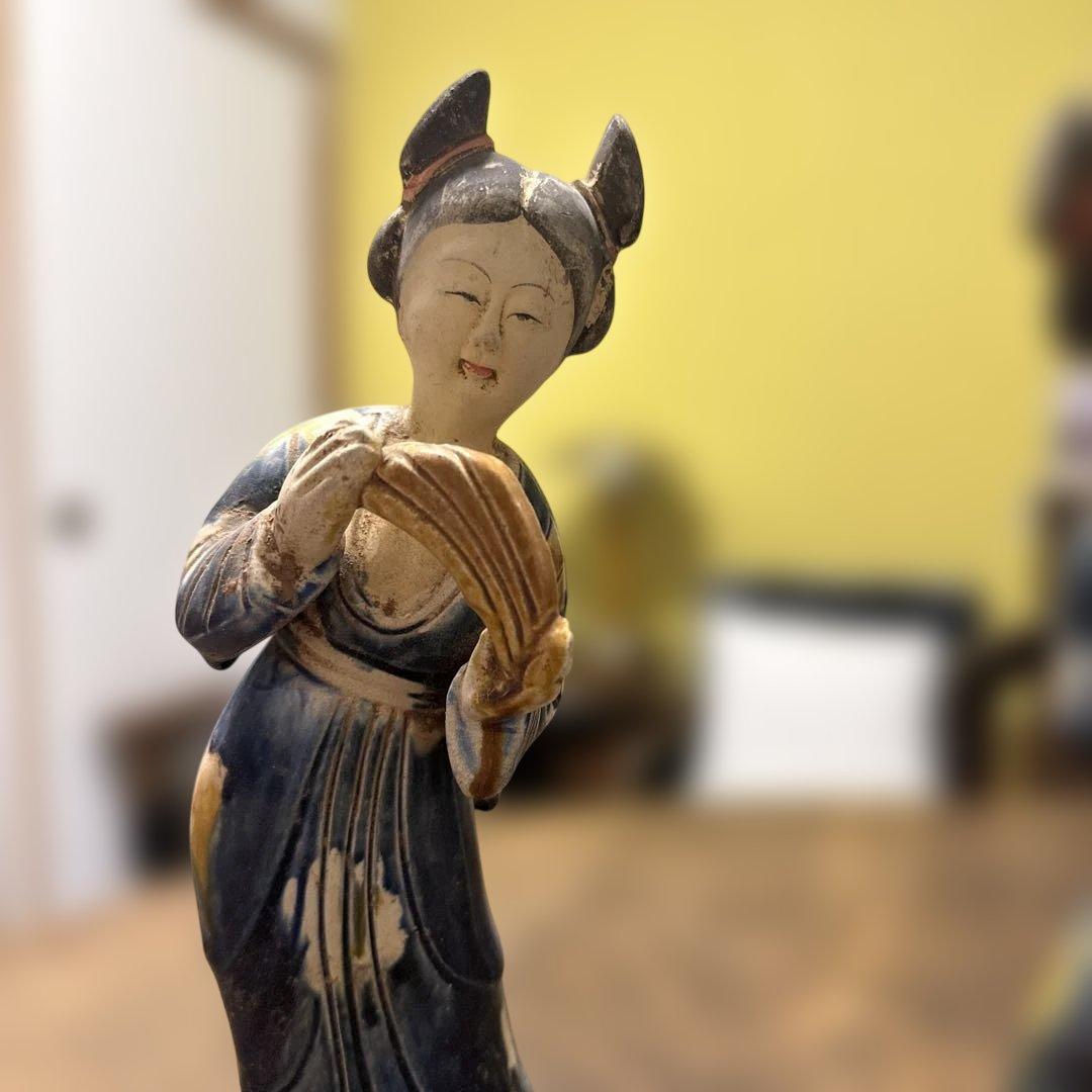 中国美術　置物　陶器　唐三彩女性俑　インテリア　古美術品