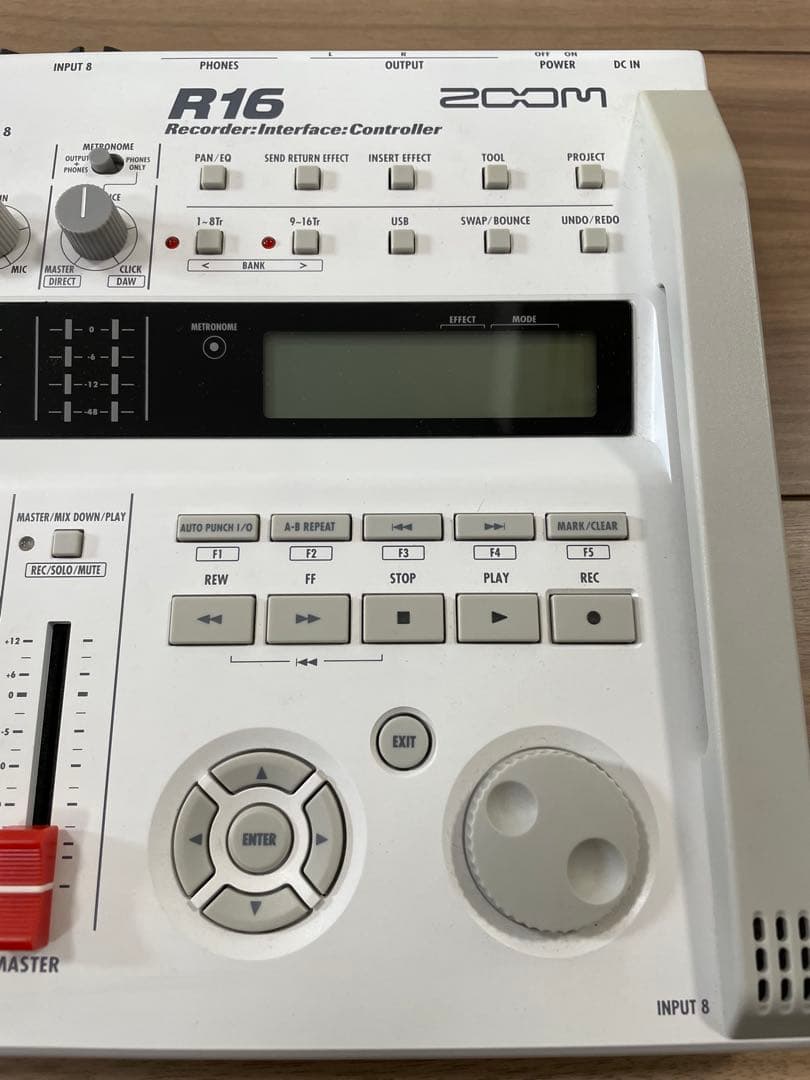 ZOOM R16 マルチトラックレコーダー