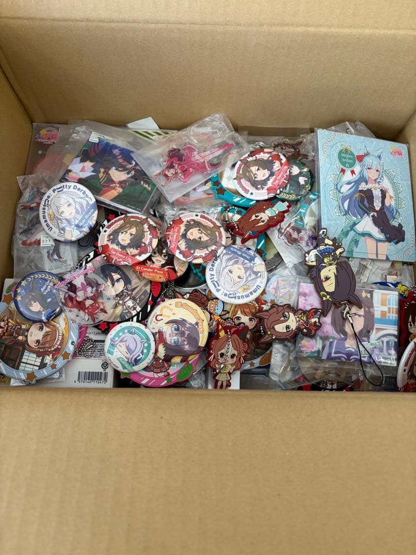ノンジャンルまとめ売り　アニメ　キャラグッズ　300点以上　100サイズ