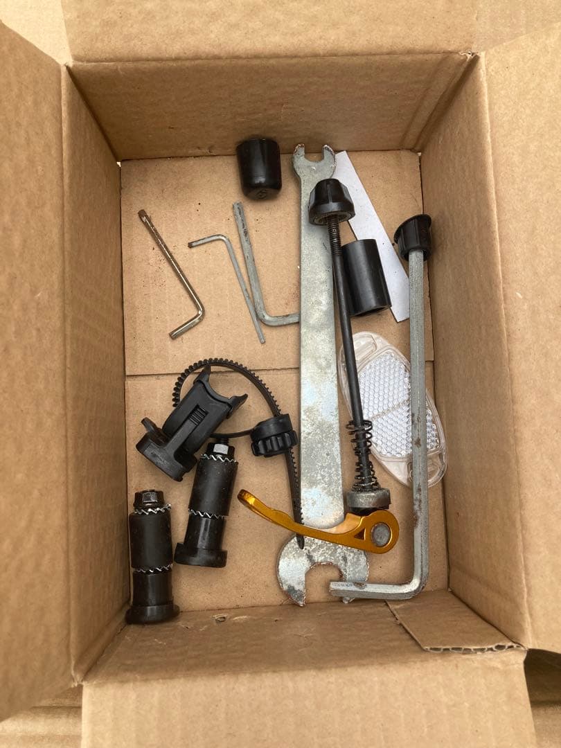 LIG MOVE 700C アルミシマノ7速クロスバイク