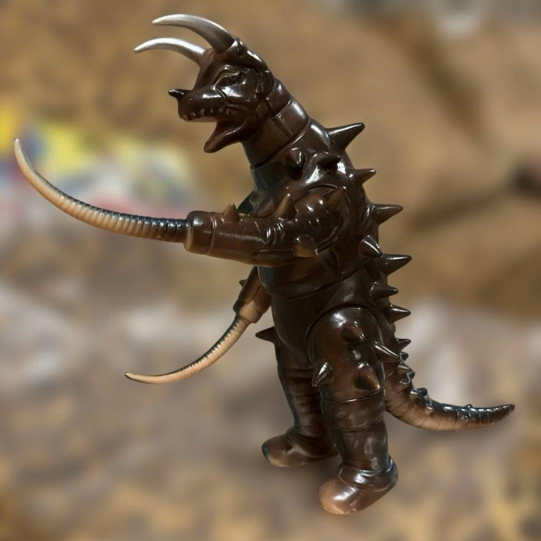 絶版　復刻版怪獣シリーズ B-CLUB グドン　バンダイ　ブルマァク1998 ￼