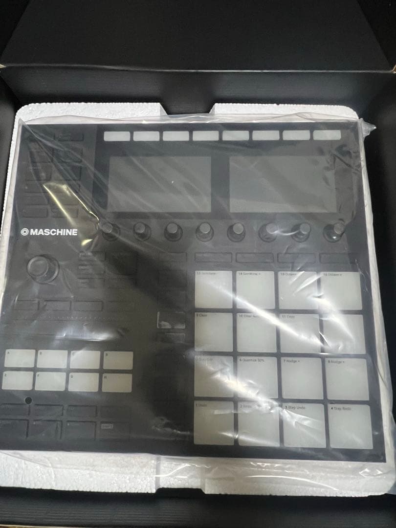 MASCHINE MK3 パッド