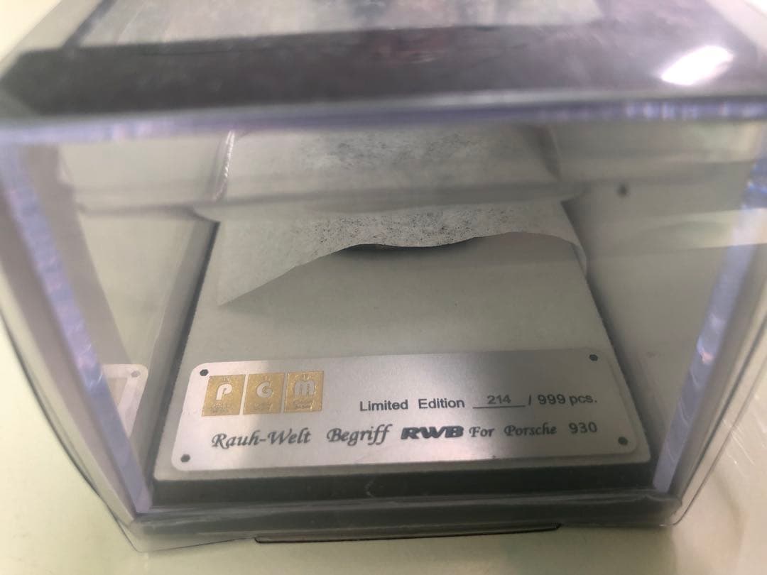 PGM 1/64 RWB PORSCHE 930 Cement Grey 中井哲