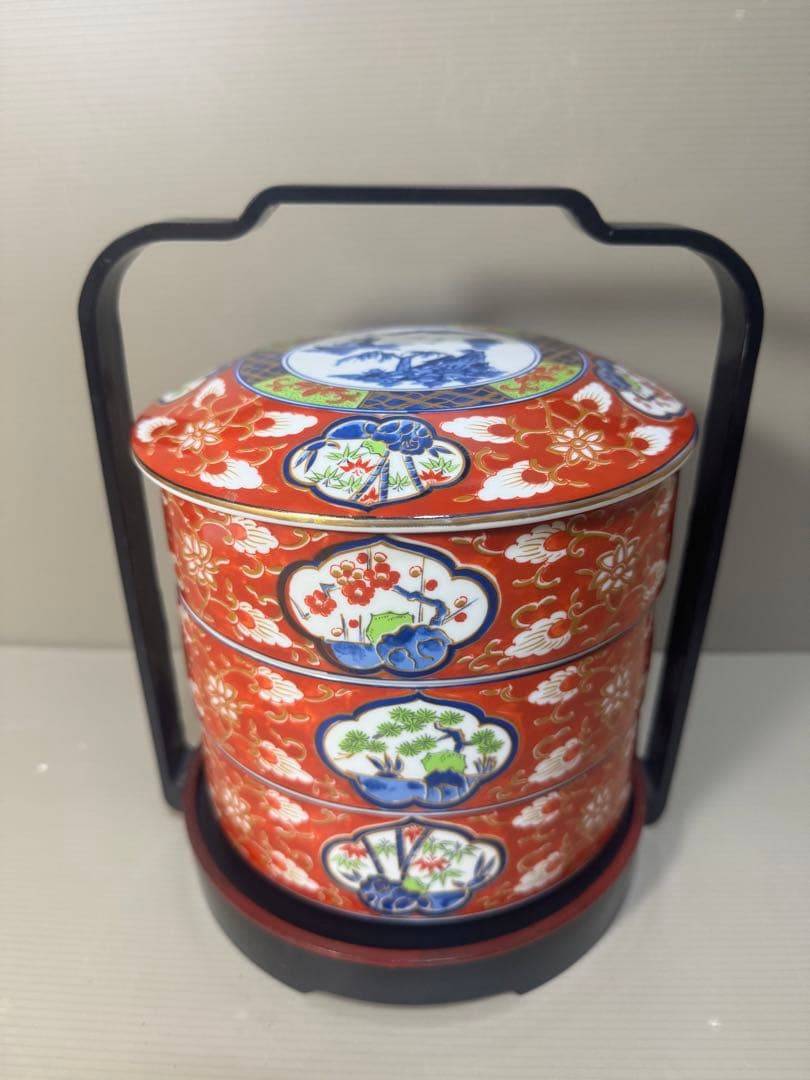 2295 伊万里風 松竹梅 三段重 提げ台