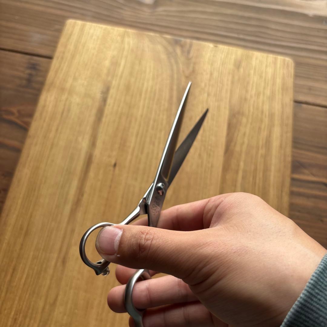 TAA 極薄刃　超仕上げストレートシザー　7インチ