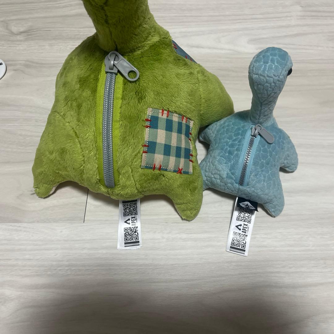 ネッシーぬいぐるみ2種+Nessie Cafe限定バッジ｜ワットソンパッチ｜