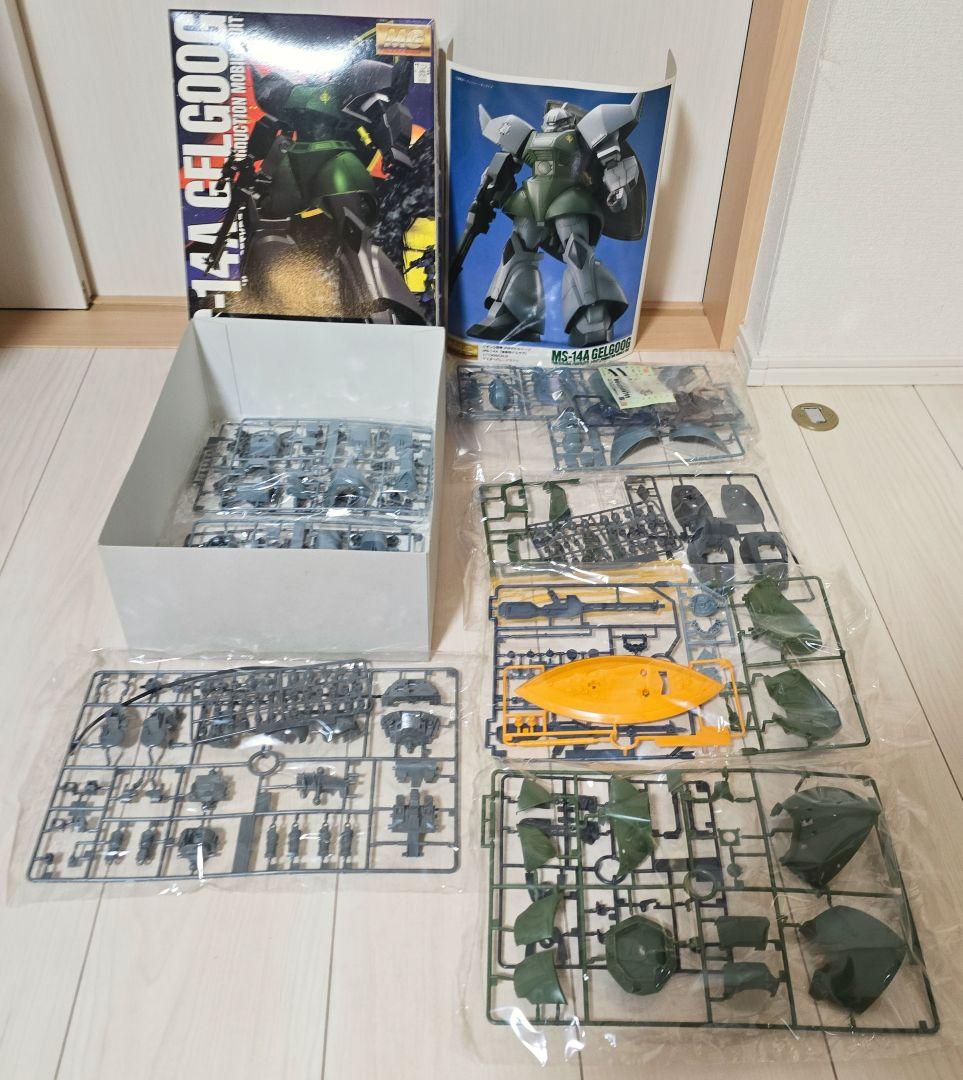 MS-18E Kämpfer & MS-14A Gelgoog (赤バンダイ)