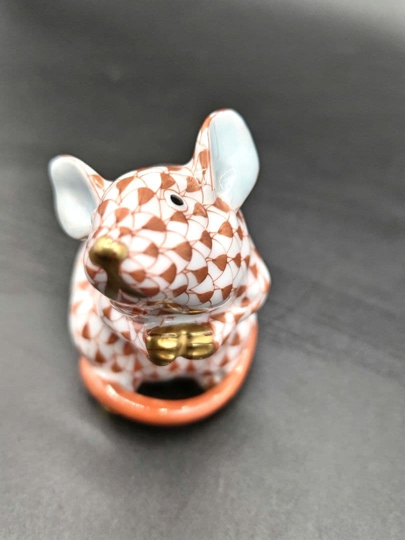 HEREND 干支シリーズ 「子(ね)」金彩仕上げ置物　フィギュリン磁器
