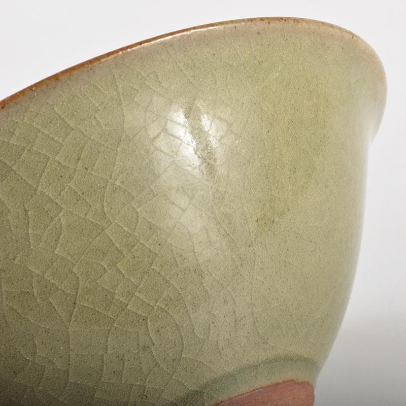 中国　龍泉窯青磁　刻花卉文盃　C　R6947E