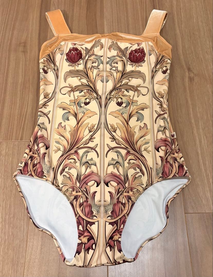 ウノア ノースリーブレオタードMLサイズ