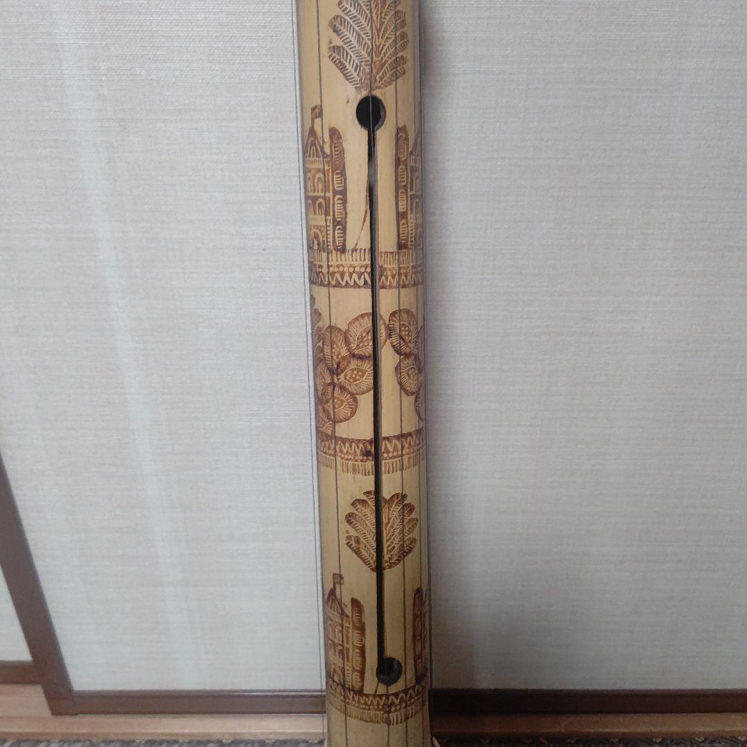 竪琴ヴァリハ 民族楽器 弦1本切れています