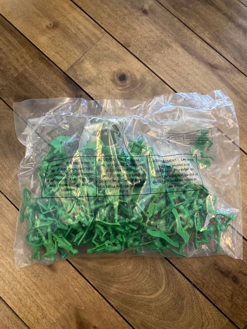 トイストーリー　バケットオブソルジャーズ　グリーンアーミーメン　レア　75体