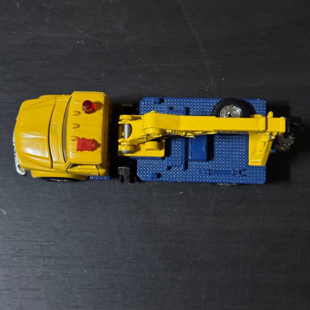 トミカ ダンディ三菱ふそう レッカークレーン