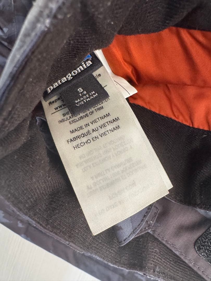 patagonia 子供用スキーウェア　上下（7.8Y）