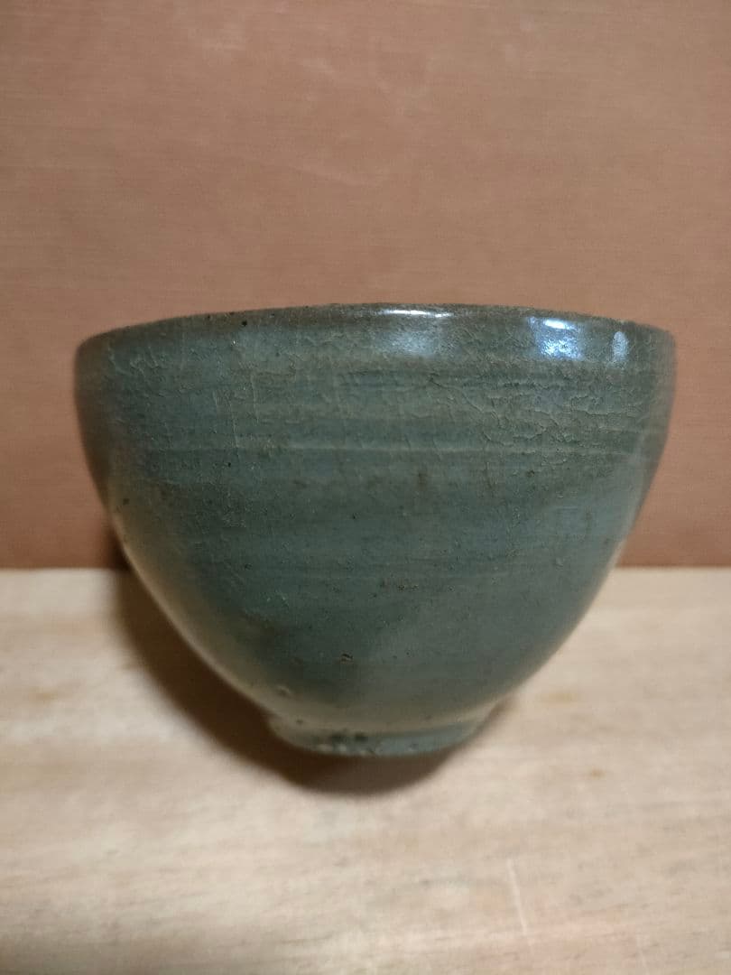 高麗湯呑　青磁　時代物　朝鮮半島美術　骨董アンティークNo.320